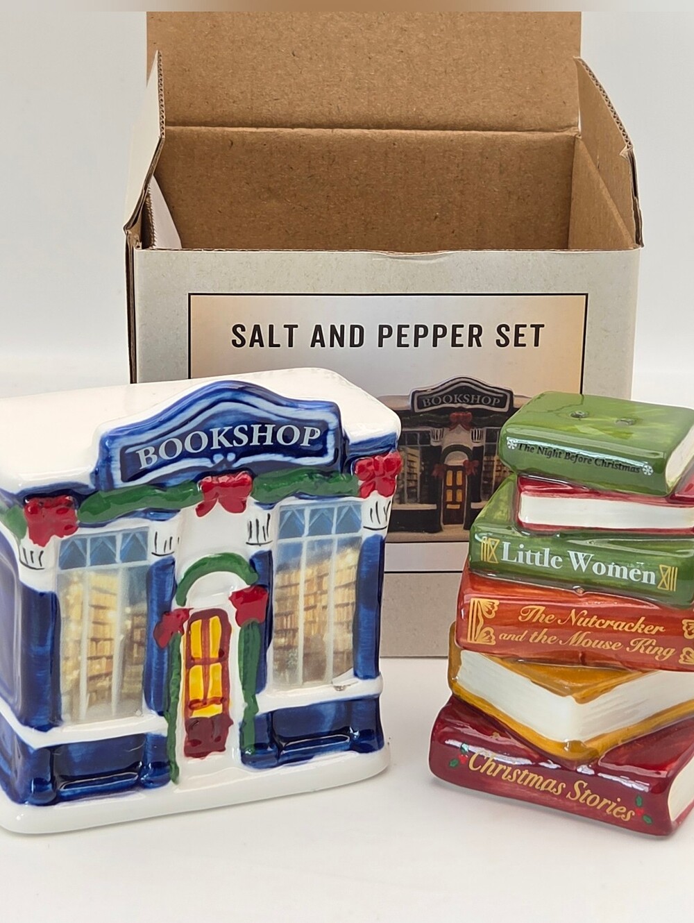 NEW Cracker Barrel Christmas Bookshop Salt & Pepper Shaker Set Holiday With Box
